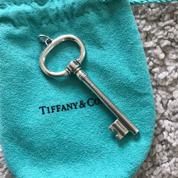 Silver Oval Tiffany Key - XL - Picture 3 of 4